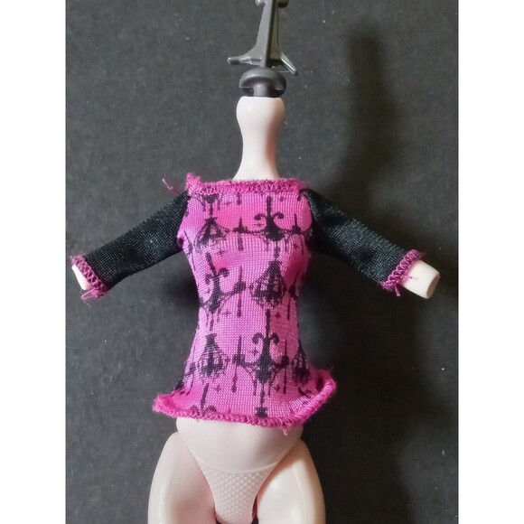 Monster High Draculaura Scaris City of Frights Black & Pink Shirt Top - Picture 1 of 3